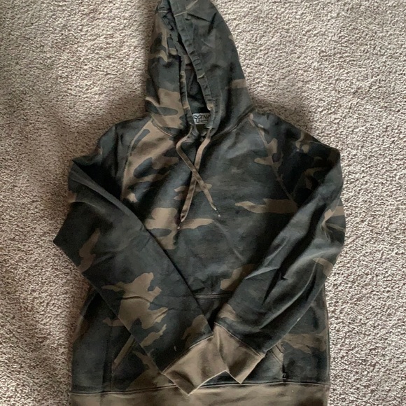 TNA Sportwear - Picture 1 of 2